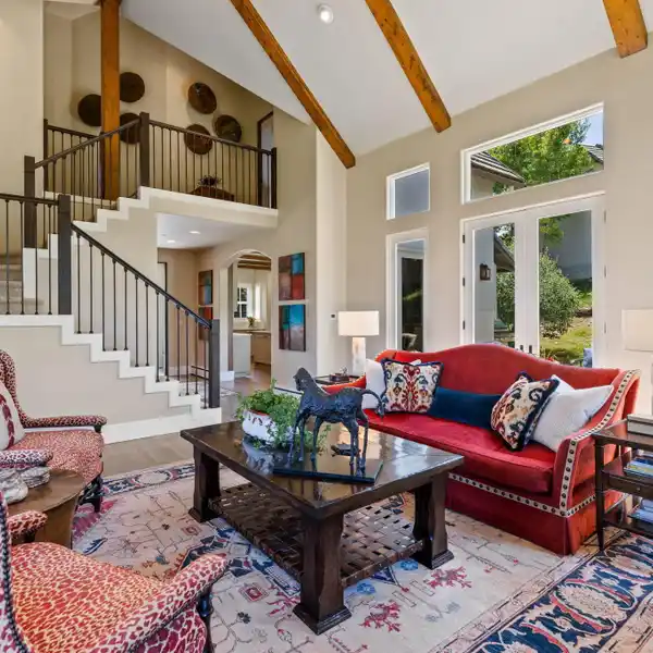 MOUNTAIN SERENITY WITH MODERN COMFORT