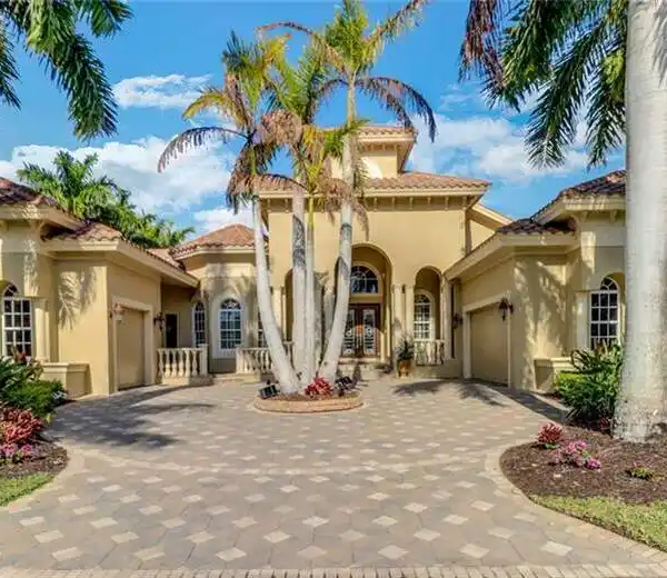 ONE-OF-A-KIND CUSTOM VERANDAH HOME