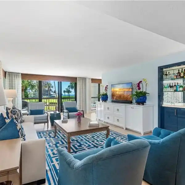 REMODELED ELEGANCE WITH SWEEPING GULF VIEWS