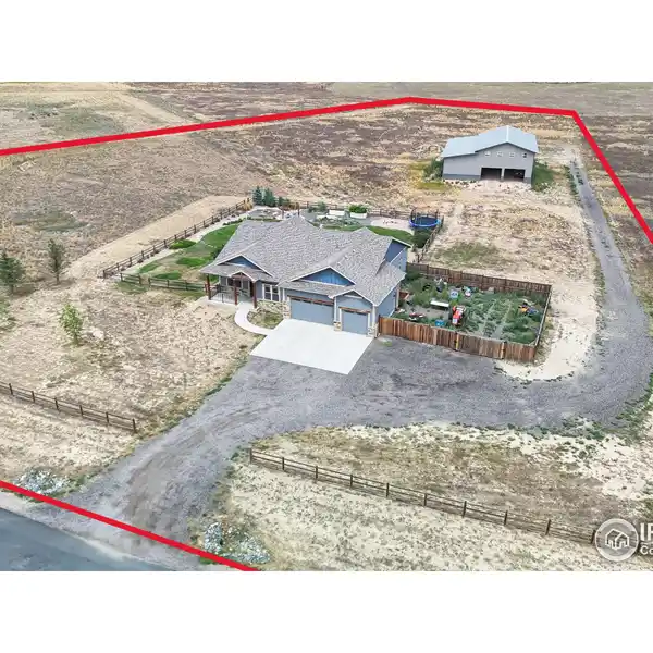 CUSTOM RANCH ON 5 ACRES