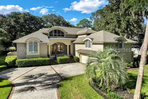 The Ultimate in Golf Course Living