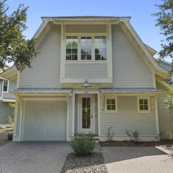 LOVELY BEACH HOME