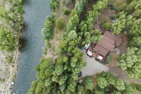 Riverfront Home in the Sage Creek Canyon