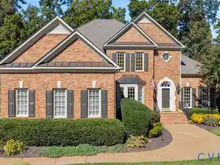 All-Brick Kinloch Beauty with Sunroom Serenity