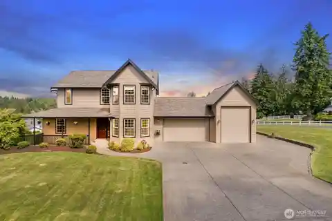Impeccable Home in Country Meadows