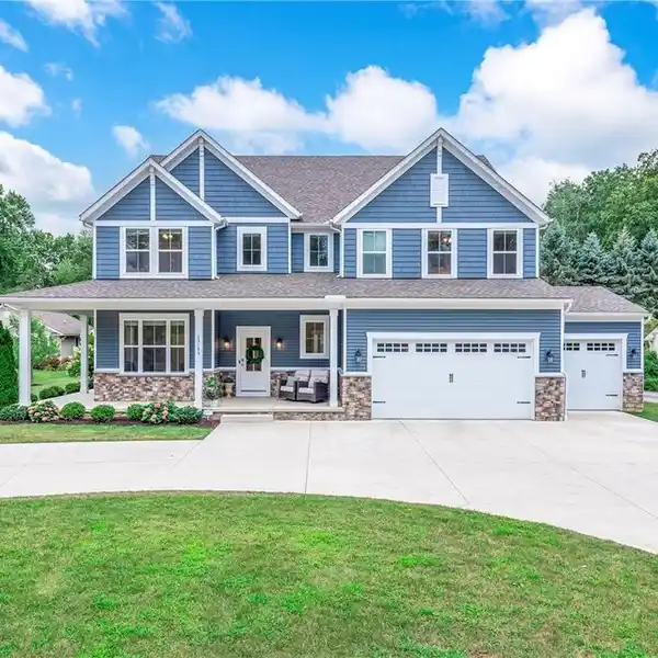 NEWER CUSTOM BUILT LUXURY RESIDENCE WITH LAKE VIEWS