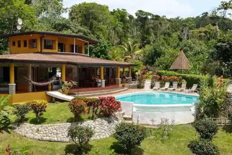 The Jungle Compound in Uvita