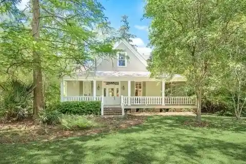 Special Victorian-Era Home on 2.9 Bucolic Acres