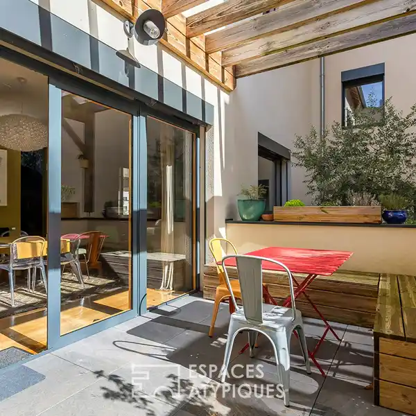 STUNNINGLY RENOVATED 1930'S HOUSE