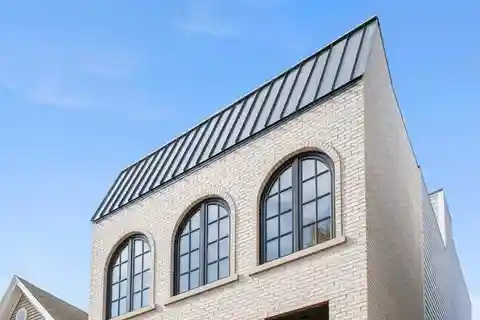 Remarkable New Home with Top-Of-The-Line Finishes