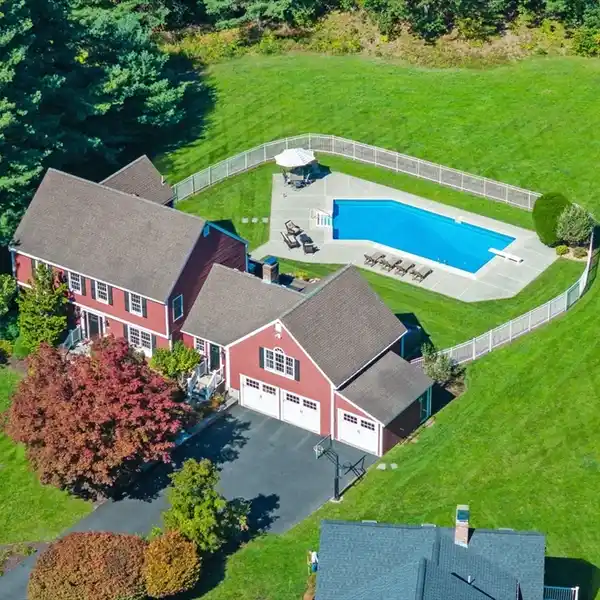 IMPRESSIVE HOME IN PRESTIGIOUS ANDOVER COUNTRY CLUB