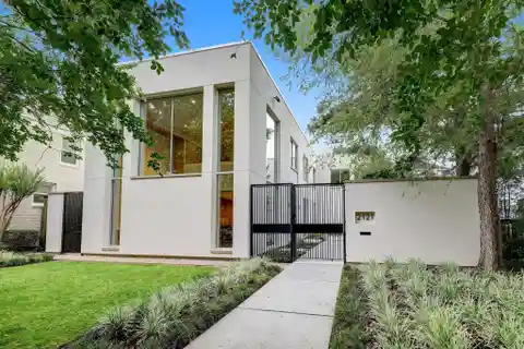 Lovely Soft Contemporary in Southampton Place