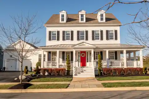 Modern Colonial Farmhouse
