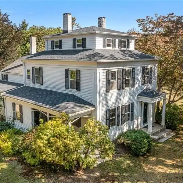 EXCEPTIONAL POTENTIAL ON 15 ACRES