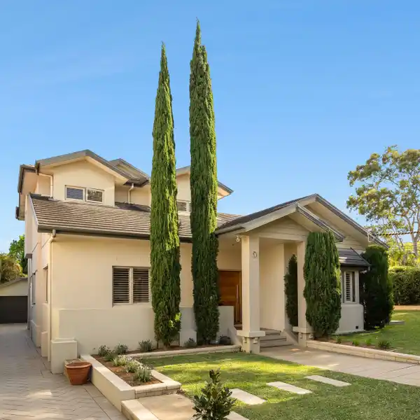 GRAND FAMILY RESIDENCE