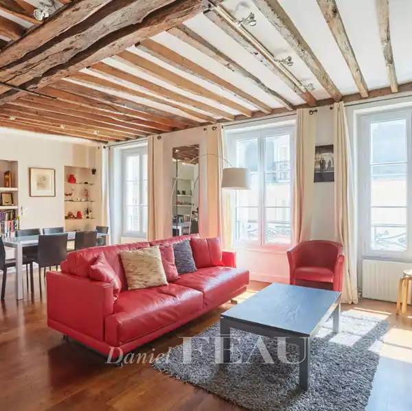 BRIGHT AND PEACEFUL APARTMENT
