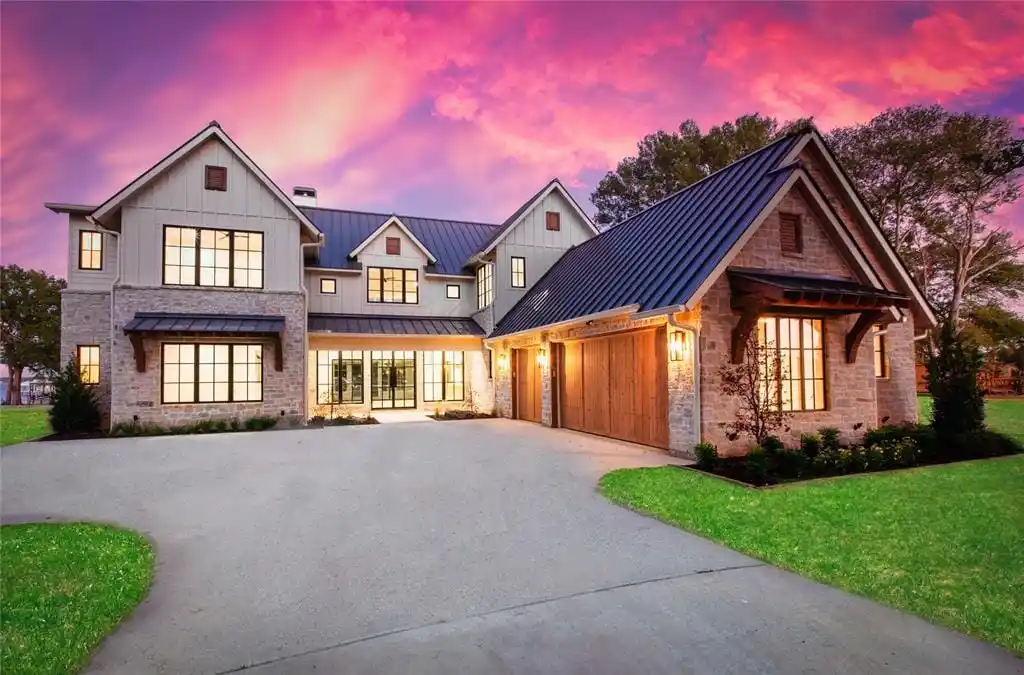 Waterfront New Construction in the Groves at Cedar Creek Lake