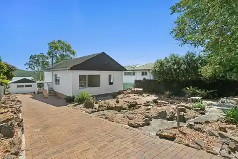 Expansive Block with Light-Filled Home and Studio