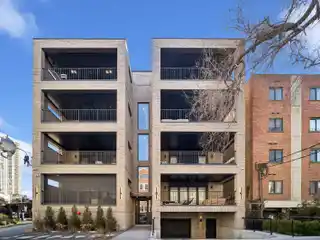 Penthouse Duplex up Condo