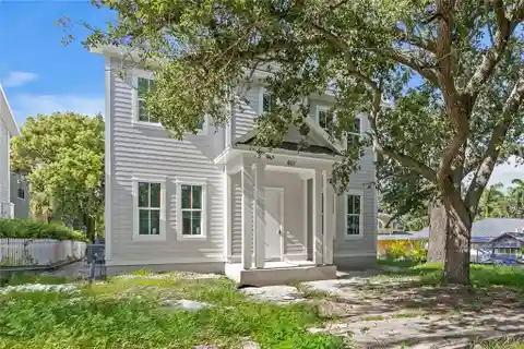 New Construction in Historic Roser Park