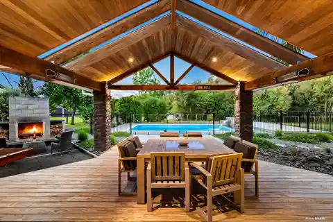 Luxury Lifestyle Retreat