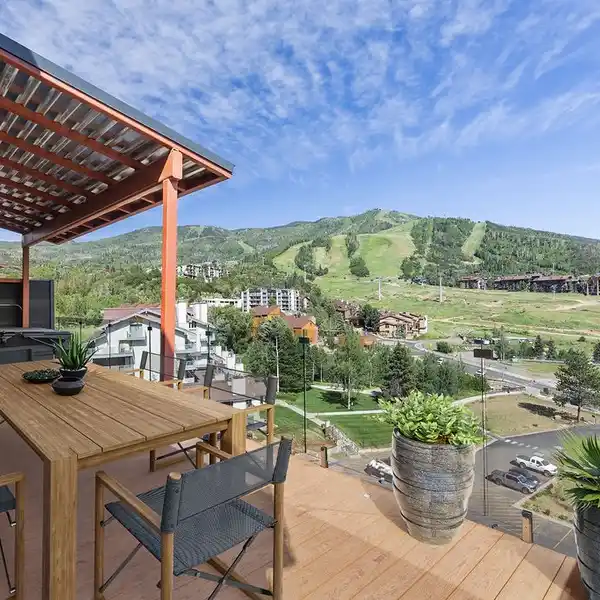 SIDE-BY-SIDE OFFERING IN CRAWFORD SQUARE AT BURGESS CREEK