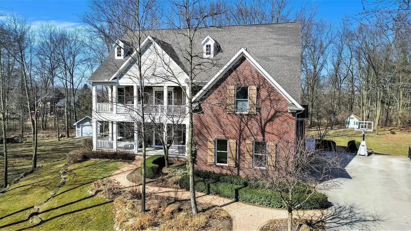 Custom Built Home in Sambrook Estates