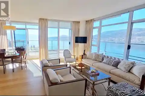 Exquisite Luxury Sub-Penthouse Condo