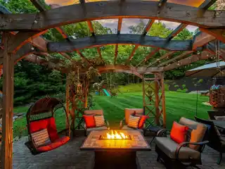 Spacious Colonial on a Picturesque Cul-De-Sac