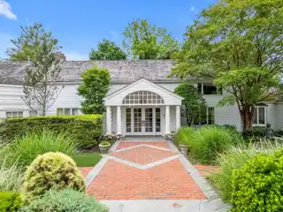 Resort-style Living in Great Neck Estates