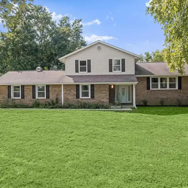 LUXURY AND COMFORT FOR THE TRUE HORSE ENTHUSIAST