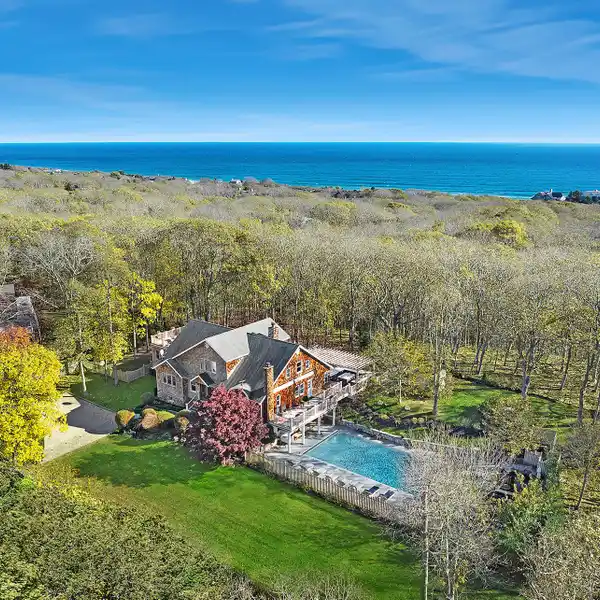 EXTRAORDINARY AMENITY-FILLED OASIS