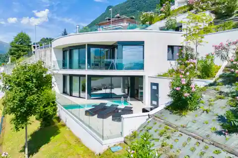 Modern Villa with Lake Views and Outdoor Pool