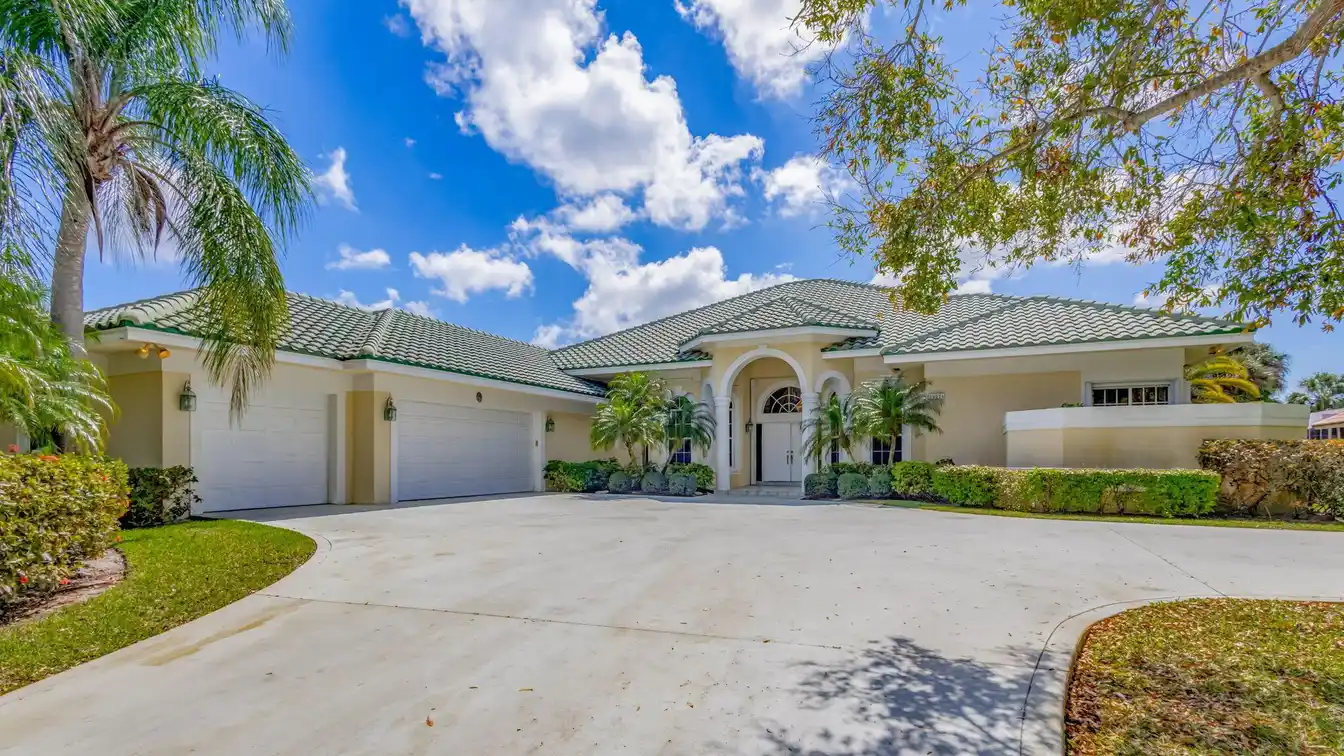 Open Concept Single-story Home