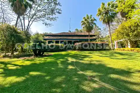 Expansive Countryside Estate