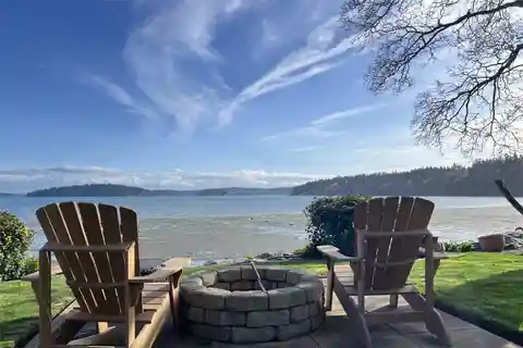 Architect Designed Dream House on the Water