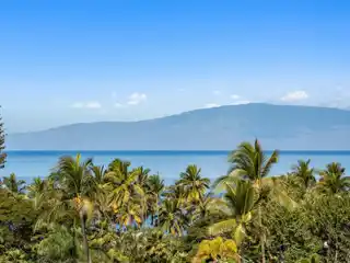 Beautifully Remodeled Top-Floor Unit at Wailea Palms Residences