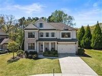 SOUGHT-AFTER EXECUTIVE HOME IN THE HEART OF MILTON