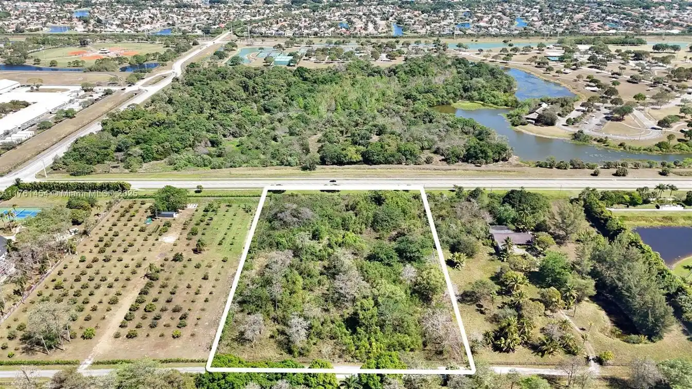 Expansive 4-acre Property