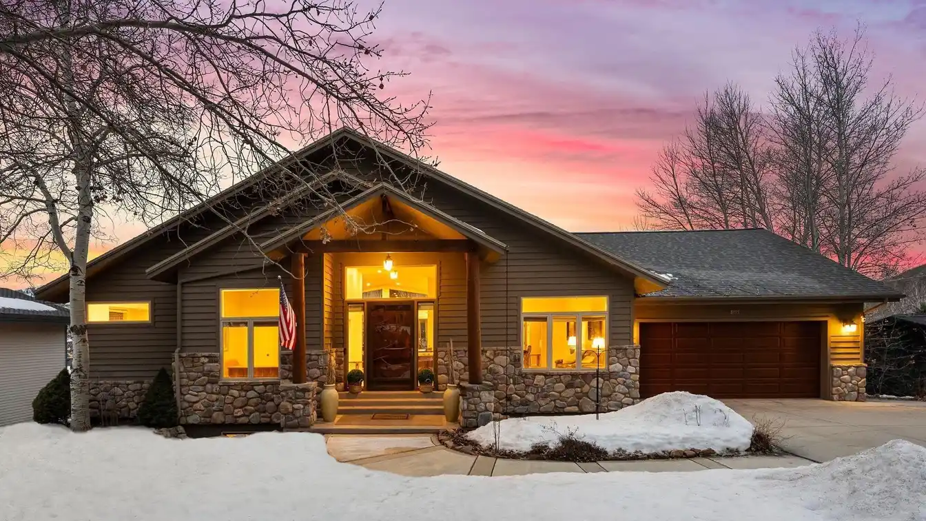 Warm and Inviting Home with Amazing Views