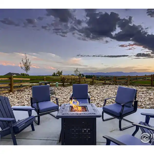 LUXURY LIVING MEETS PANORAMIC MOUNTAIN VIEWS