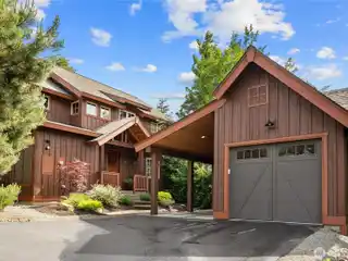 Suncadia Retreat Steps from Incredible Amenities