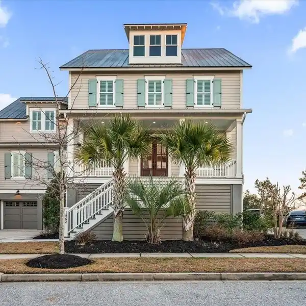 ELEVATED SIX BEDROOM HOME IN DANIEL ISLAND EDGEFIELD PARK