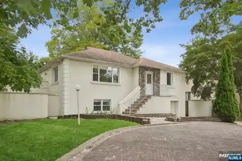 Renovated North Cliffs Home with Open Floorplan