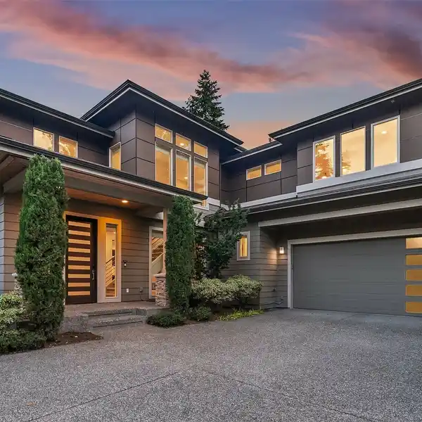 IMMACULATE HOME IN NORTH ROSE HILL