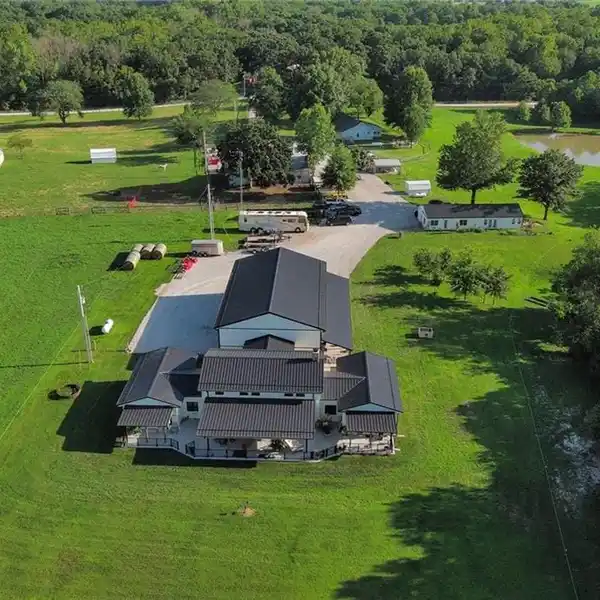 80-ACRE COUNTRY COMPOUND