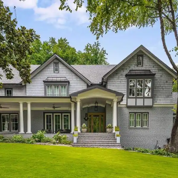 FULLY REMODELED HOME IN SHERWOOD FOREST