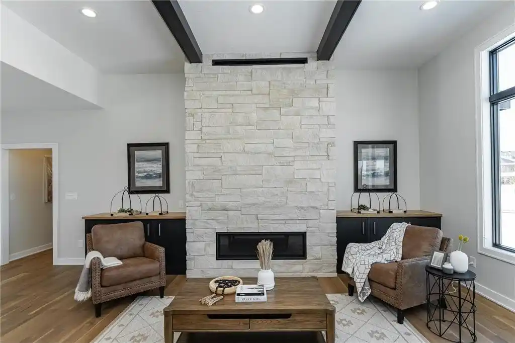 Beautifully Designed Walkout Ranch