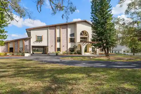 Rural Haven Nestled in a Tranquil Setting