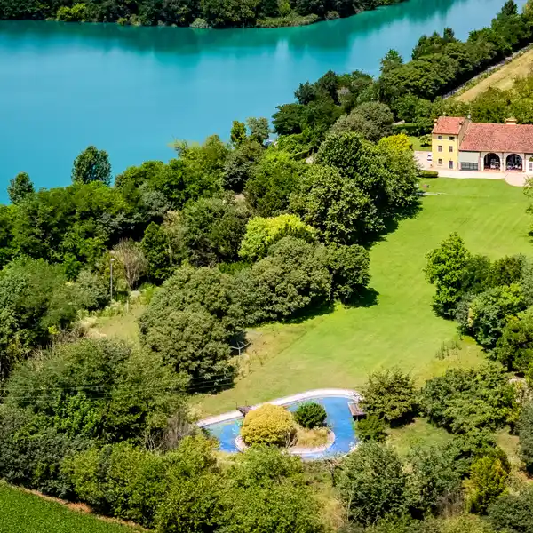 LOVELY FARMHOUSE NEAR A LAKE IN VERONA SUD AREA